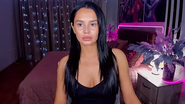 DanaSincere online show from 11-11-25, 03:50