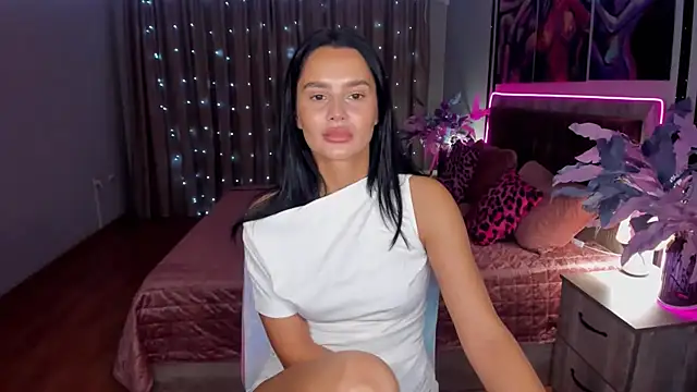 DanaSincere online show from 11-24-25, 03:50