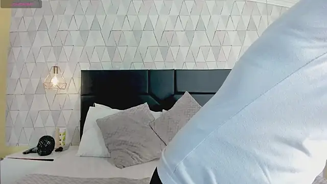 LiliJensen online show from 01-07-26, 05:15