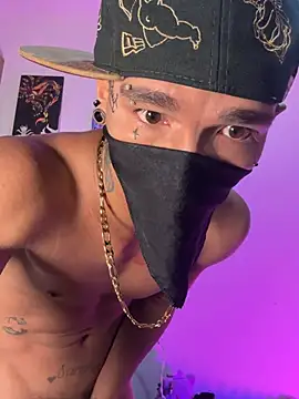 CRAZY-BOY99 online show from 05-31-26, 11:06