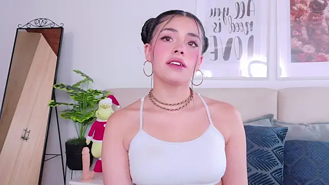 SaritaBratz online show from 12-14-25, 09:19