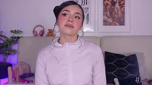 SaritaBratz online show from 02-26-26, 09:58