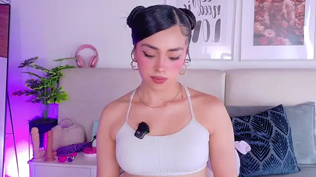 SaritaBratz online show from 04-30-26, 08:48