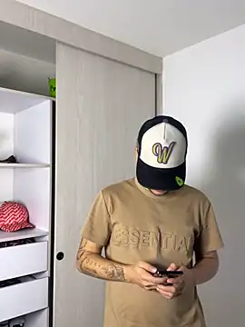 Miguel bigcock online show from 01-05-26, 08:23