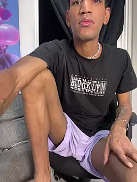 Miguel bigcock online show from 04-14-26, 01:33