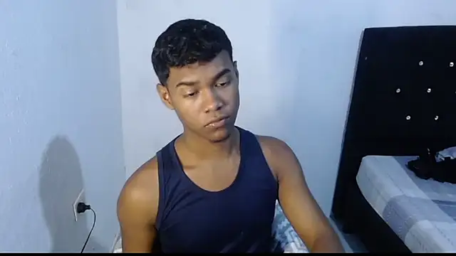 Jampier sexyboy online show from 03-14-25, 05:46