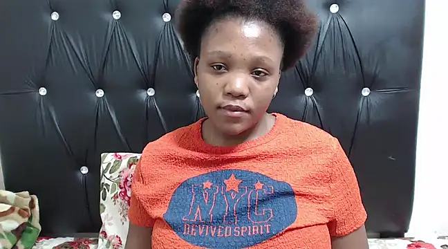 Snapshot of Beyoncex05 chatting on 03-11-25, 08:31 Beyoncex05 online show from 03-11-25, 08:31