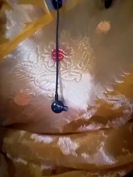 Snapshot of Neha-Bhabhi-Rasily chatting on 09-25-25, 03:32 Neha-Bhabhi-Rasily online show from 09-25-25, 03:32