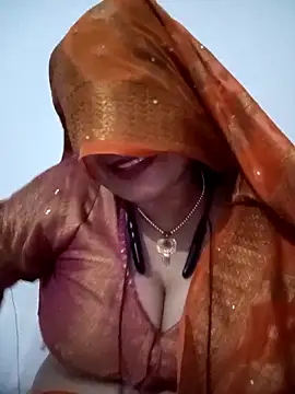 Snapshot of Neha-Bhabhi-Rasily chatting on 10-12-25, 04:39 Neha-Bhabhi-Rasily online show from 10-12-25, 04:39