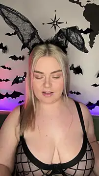 April Vancee online show from 10-20-25, 01:33