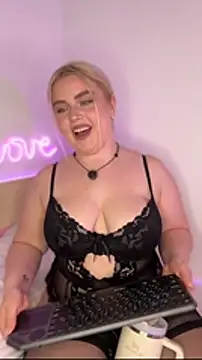 April Vancee online show from 04-12-26, 12:21