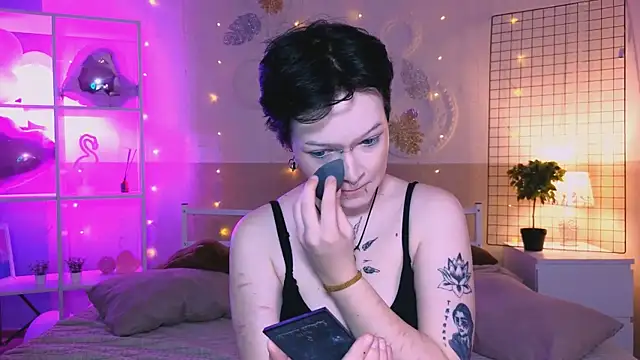 NicoleFlloret online show from 03-22-25, 05:39