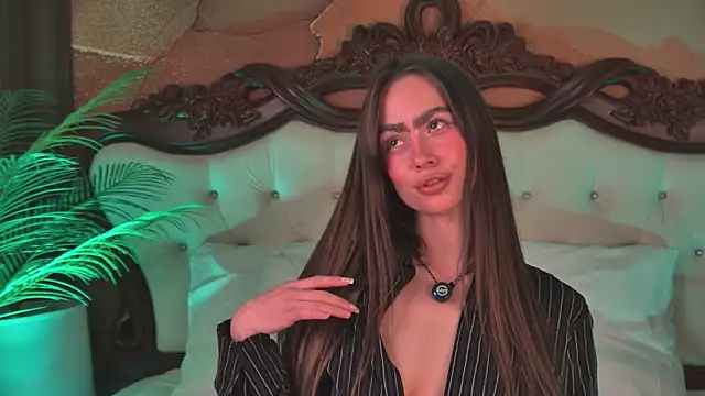 Amanda River online show from 04-12-26, 09:20