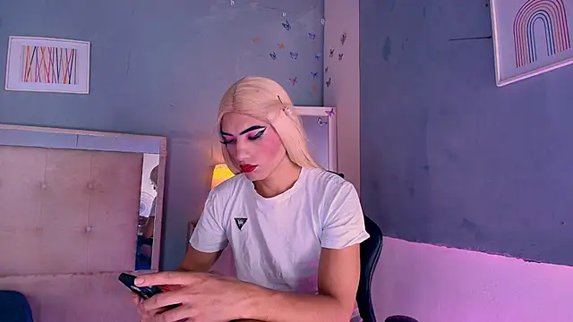 Emily Castillo 1 online show from 07-01-26, 04:58
