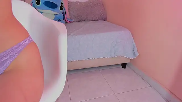 Olivia pretty  online show from 03-06-25, 12:41