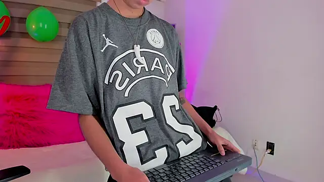 tommy blue online show from 03-20-25, 08:08