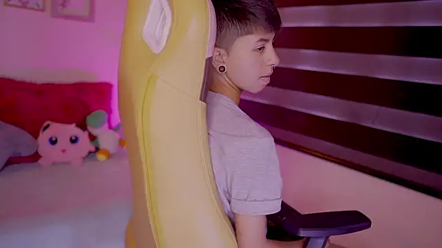 tommy blue online show from 03-21-25, 03:46