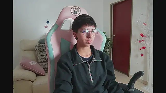 tommy blue online show from 10-01-25, 03:29