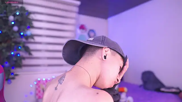 tommy blue online show from 04-10-26, 01:22