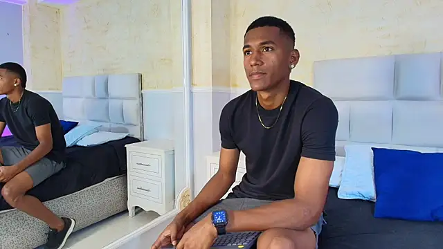 LexiAndDeker online show from 10-03-25, 05:10