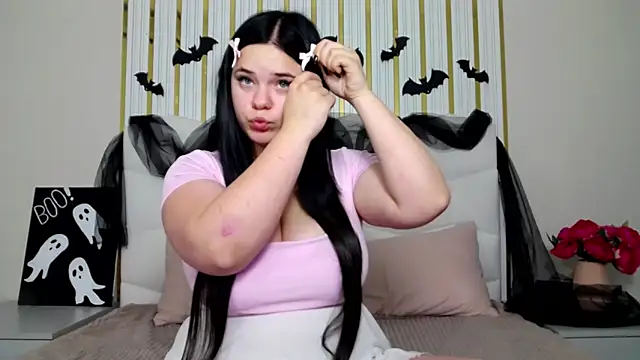 Snapshot of Eliss_Shyyo chatting on 10-25-25, 04:53 Eliss Shyyo online show from 10-25-25, 04:53