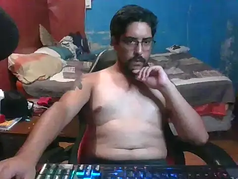 Snapshot of genganrr chatting on 03-05-25, 12:05 genganrr online show from 03-05-25, 12:05