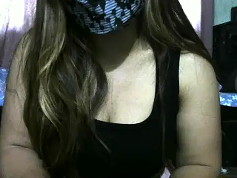 cute kuku online show from 03-23-25, 01:42