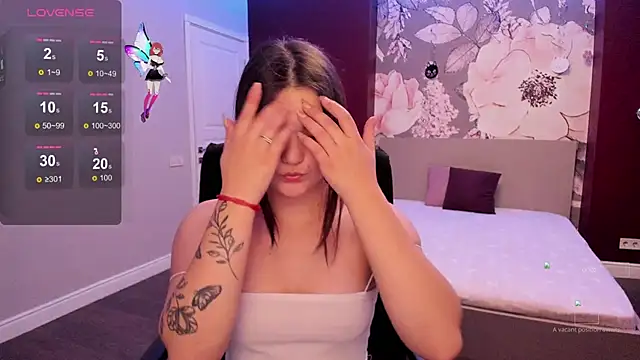 ElinaMils online show from 10-08-25, 11:41