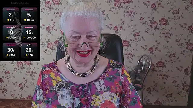 Snapshot of Maya_Mayflower chatting on 04-28-26, 03:11 Maya Mayflower online show from 04-28-26, 03:11