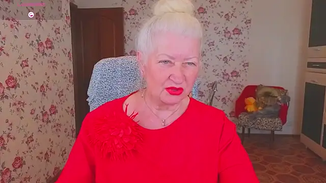 Snapshot of Maya_Mayflower chatting on 06-12-26, 03:49 Maya Mayflower online show from 06-12-26, 03:49