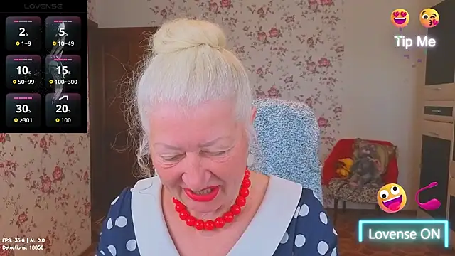 Snapshot of Maya_Mayflower chatting on 06-18-26, 03:29 Maya Mayflower online show from 06-18-26, 03:29