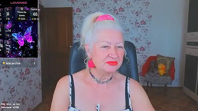 Snapshot of Maya_Mayflower chatting on 07-03-26, 03:35 Maya Mayflower online show from 07-03-26, 03:35