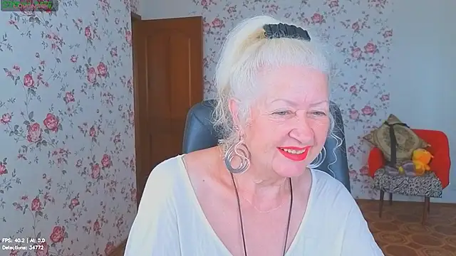 Snapshot of Maya_Mayflower chatting on 07-05-26, 03:45 Maya Mayflower online show from 07-05-26, 03:45