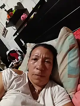 Snapshot of Antonela45 chatting on 06-27-26, 12:15 Antonela45 online show from 06-27-26, 12:15