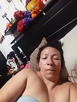 Snapshot of Antonela45 chatting on 07-15-26, 12:16 Antonela45 online show from 07-15-26, 12:16