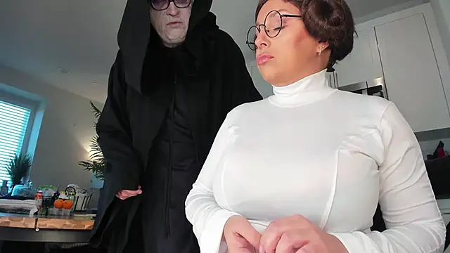 realtoxxxxmaria online show from 10-30-25, 05:35