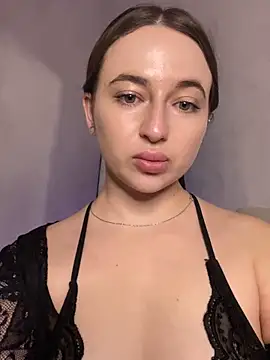 AlisaQSky online show from 10-27-25, 09:30