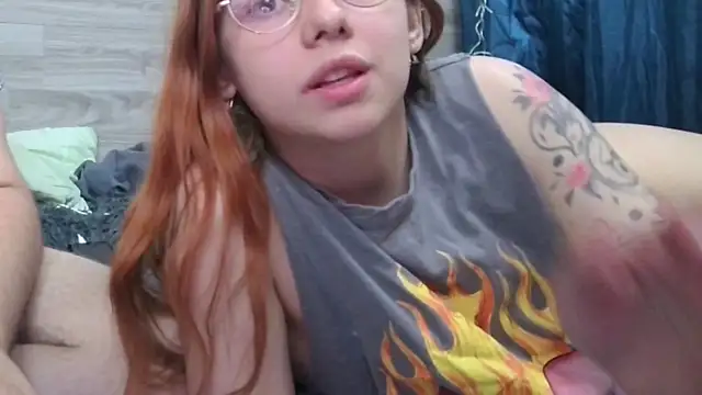Snapshot of MySweetGirls chatting on 07-18-26, 05:22 MySweetGirls online show from 07-18-26, 05:22