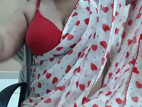 Snapshot of Surjeet_Kaur chatting on 05-04-26, 01:34 Surjeet Kaur online show from 05-04-26, 01:34
