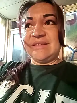 isis milove online show from 04-06-26, 11:11