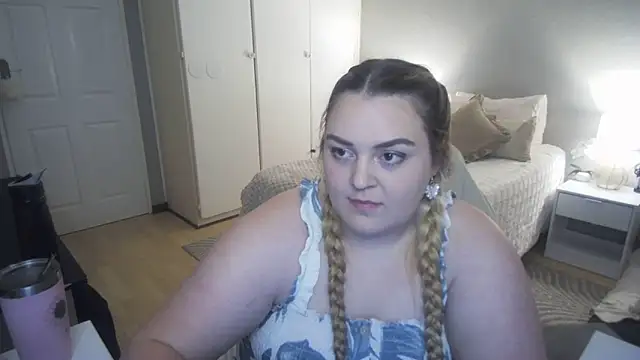 Neytjie online show from 11-17-25, 06:14