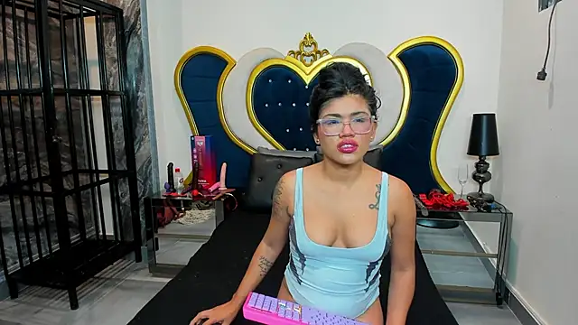 NovaMichel online show from 10-21-25, 11:22