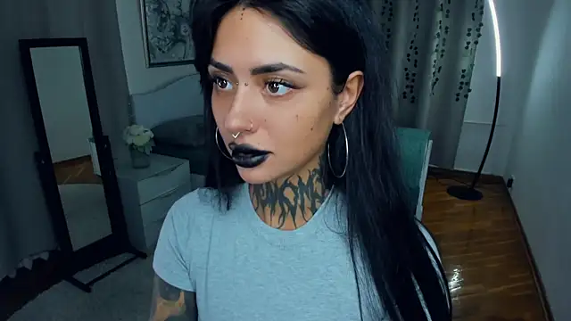 CharimgSabrina online show from 09-28-25, 06:41