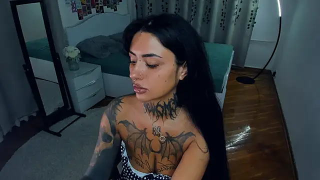 CharimgSabrina online show from 10-10-25, 06:45