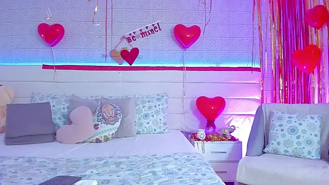 LeilaHiuston online show from 09-22-25, 08:11