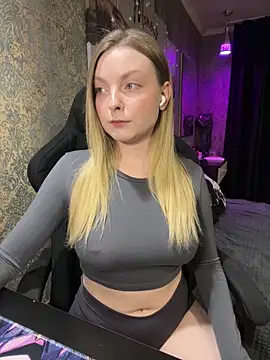 Lina ly online show from 04-24-26, 08:00