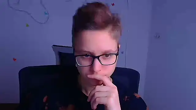 Bella Swannn online show from 03-05-25, 12:11