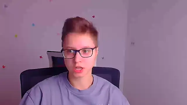 Bella Swannn online show from 03-18-25, 06:15