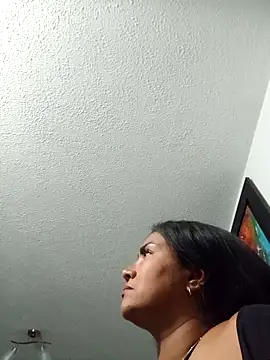 Ariana Rodriguez online show from 09-25-25, 12:25