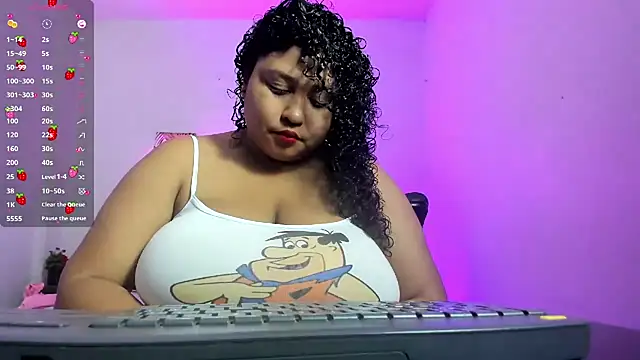 Ayliinn  online show from 10-17-25, 02:37